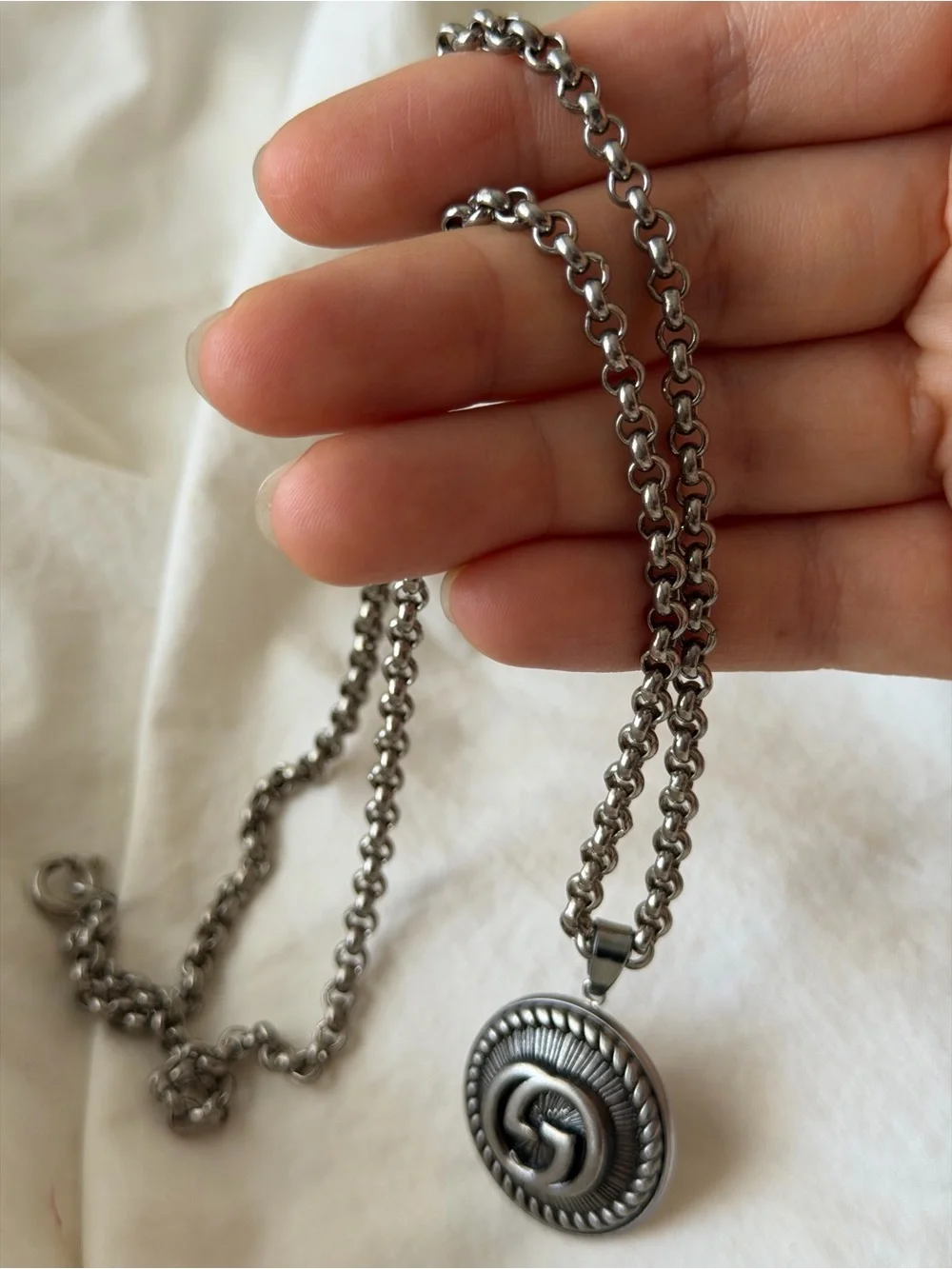 Silver-Tone GUCCI Pendant Chain Necklace